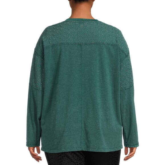 Terra & Sky Women's Plus Size 1X Mixed Media V-Neck Eyelet Top NEW WITH TAGS! - Picture 2 of 2